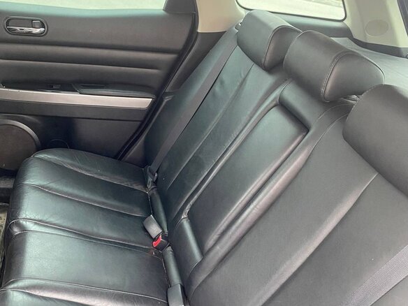 2010 Mazda CX-7 I Рестайлинг, белый, 950000 рублей - вид 4