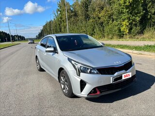 2022 Kia Rio IV Рестайлинг, серый, 1700000 рублей, вид 3