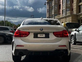 2022 BMW 1 серии 120i III (F52) Рестайлинг, белый, 1800000 рублей, вид 4