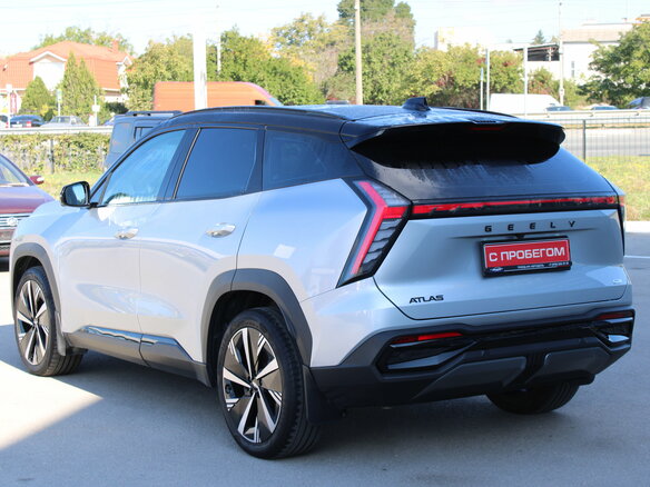 2024 Geely Atlas II, серебристый, 2730000 рублей - вид 6