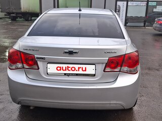 2010 Chevrolet Cruze I, серебристый, 470000 рублей, вид 2