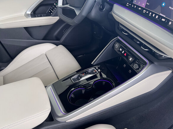 2025 Audi Q5 40 TFSI III (GU), белый, 9390000 рублей - вид 27