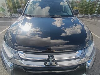 2018 Mitsubishi Outlander III Рестайлинг 2, чёрный, 1580000 рублей, вид 4