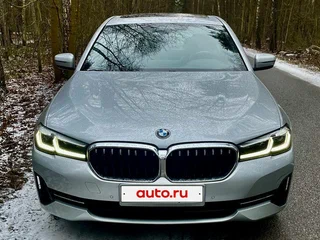 2020 BMW 5 серии 530e xDrive VII (G30/G31/G38) Рестайлинг, серый, 4150000 рублей, вид 3