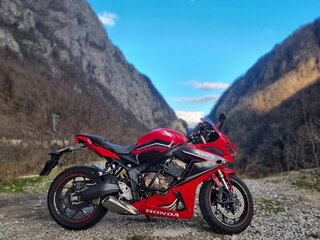2022 Honda CBR 650R, красный, 975000 рублей, вид 1