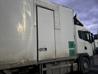 2001 Scania P-series, белый, 2000000 рублей, вид 4