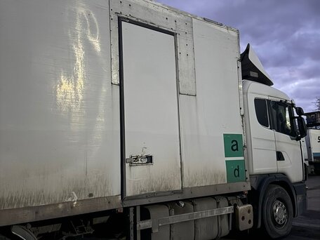 2001 Scania P-series, белый, 2000000 рублей, вид 4