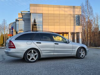 2002 Mercedes-Benz C-Класс 200 II (W203), серебристый, 480000 рублей, вид 2
