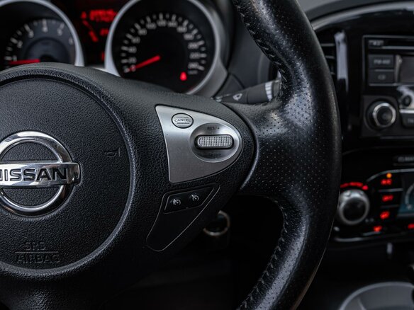 2013 Nissan Juke I, белый - вид 15