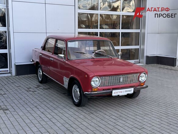 1983 Lada (ВАЗ) 2101, красный, 140000 рублей
