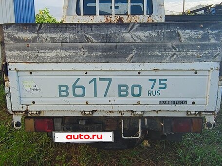 1997 Isuzu Elf (N-series), белый, 880000 рублей, вид 2