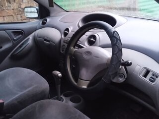 1999 Toyota Platz, чёрный, 275000 рублей, вид 3