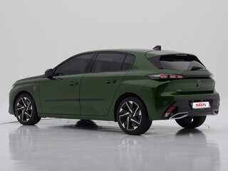 2023 Peugeot 308 III, зелёный, 2350001 рублей, вид 3