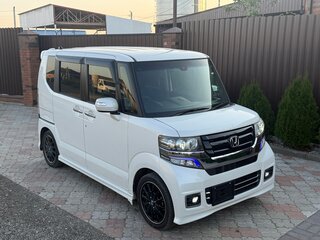 2017 Honda N-BOX I Рестайлинг, белый, 920000 рублей, вид 4