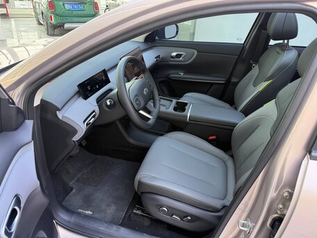 2026 Changan Qiyuan Q05 40.3 kWh II, серебристый, 2290000 рублей, вид 5
