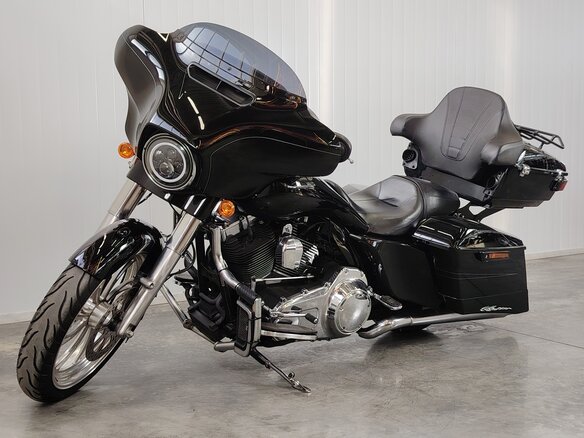 2015 Harley-Davidson Street Glide Special, чёрный, 1159000 рублей - вид 3