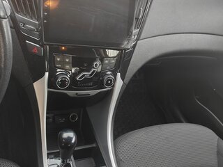 2012 Hyundai Sonata VI (YF), пурпурный, 1150000 рублей, вид 5