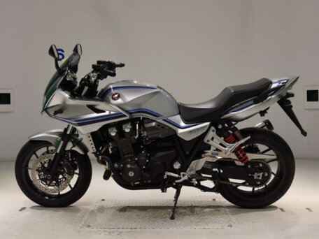 2023 Honda CB 1300, серебристый, 820000 рублей, вид 3