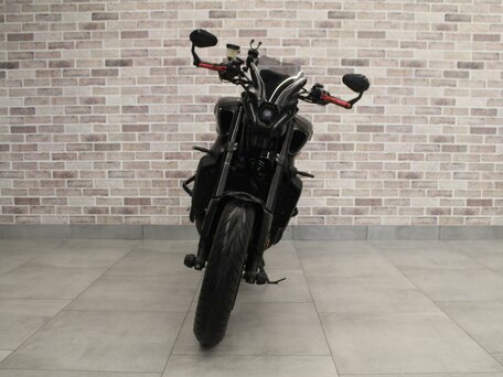 2021 Yamaha MT-09 (FZ-09), чёрный, 1002000 рублей, вид 4