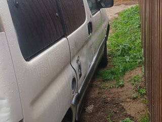 2008 Peugeot Partner I Рестайлинг, белый, 235000 рублей, вид 3