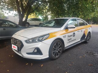 2019 Hyundai Sonata VII (LF) Рестайлинг, белый, 950000 рублей, вид 1