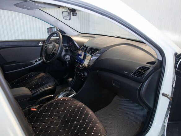 2011 Hyundai Solaris I, белый - вид 19
