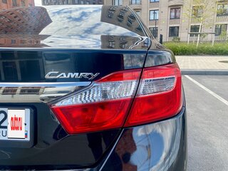 2013 Toyota Camry VII (XV50), чёрный, 1690000 рублей, вид 5