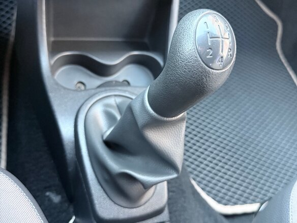 2012 Renault Sandero I, бежевый, 440000 рублей - вид 27