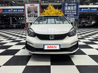 2023 Honda Fit IV Рестайлинг, белый, 958000 рублей, вид 2