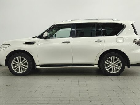 2011 Nissan Patrol VI (Y62), белый, 1895000 рублей, вид 4