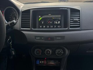 2009 Mitsubishi Lancer Evolution X, белый, 3000000 рублей, вид 3