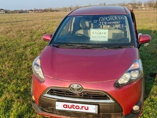 2017 Toyota Sienta II, красный, 1149000 рублей, вид 3