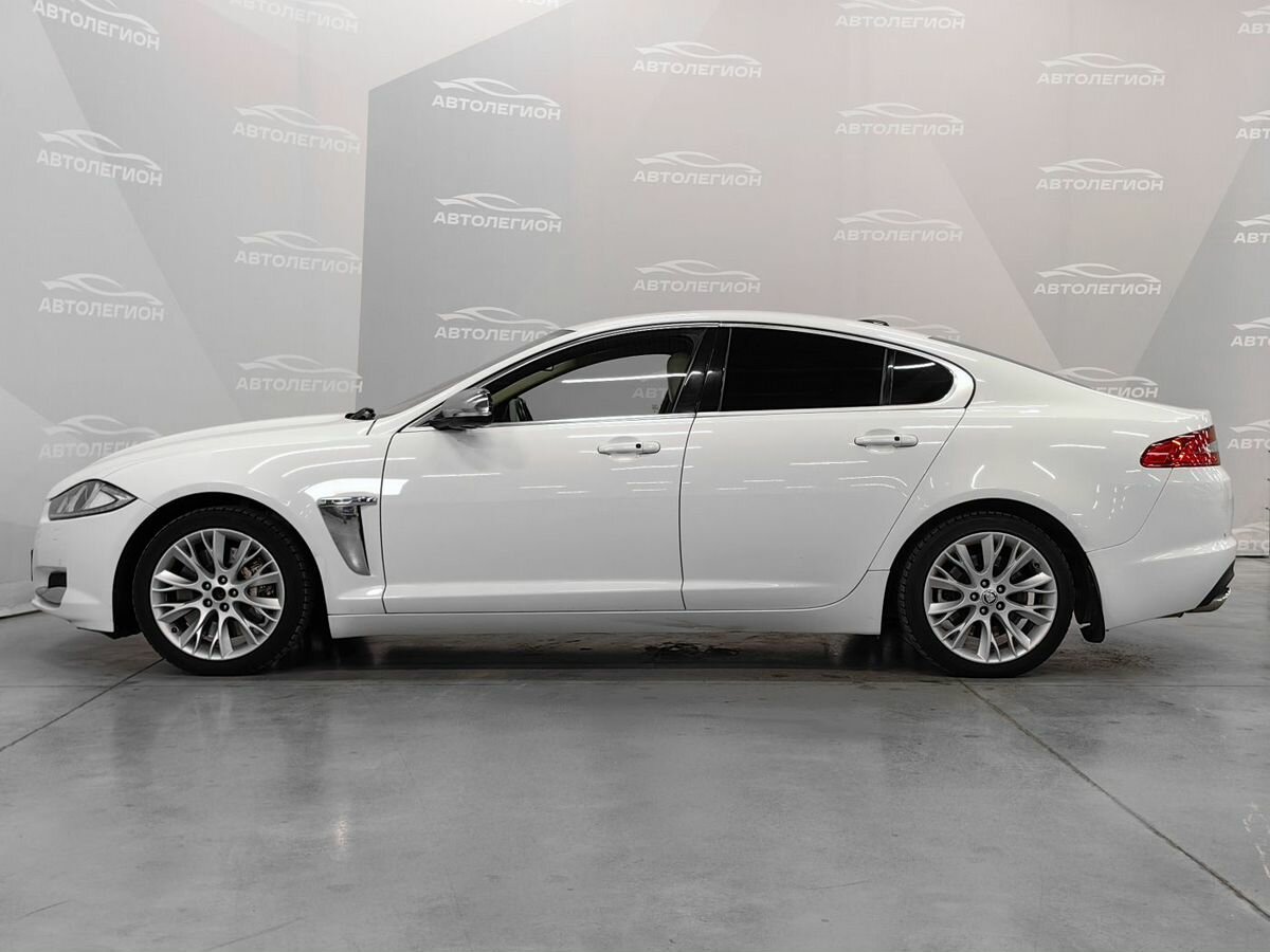 Открыть фотографии: Jaguar XF I Рестайлинг