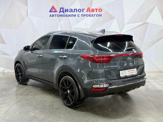 2019 Kia Sportage IV Рестайлинг, серый, 1800000 рублей, вид 4