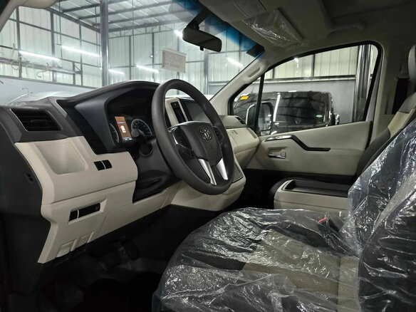 2026 Toyota HiAce H300, белый, 8716479 рублей - вид 9