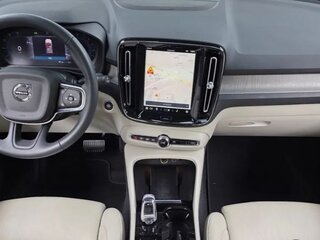 2022 Volvo XC40 I, белый, 4682885 рублей, вид 5