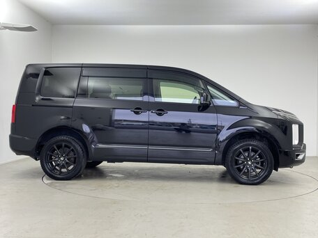2023 Mitsubishi Delica D:5 I Рестайлинг, чёрный, 2959797 рублей, вид 5