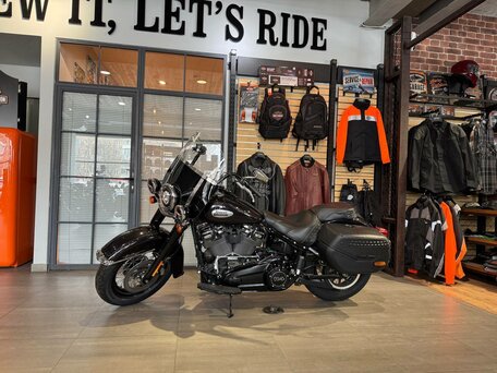 2021 Harley-Davidson Heritage, серый, 3500000 рублей, вид 1