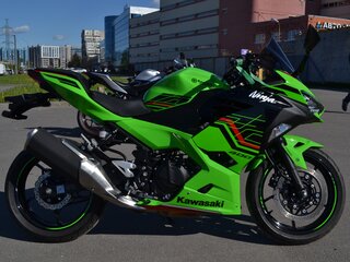 2023 Kawasaki Ninja 400, зелёный, 660000 рублей, вид 2