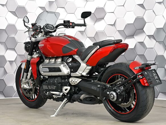 2020 Triumph Rocket III, красный, 1649000 рублей - вид 7