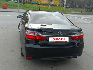 2016 Toyota Camry VII (XV50) Рестайлинг, чёрный, 2700000 рублей, вид 3