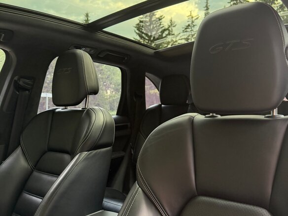 2015 Porsche Cayenne GTS II Рестайлинг (958), белый, 3780000 рублей - вид 17