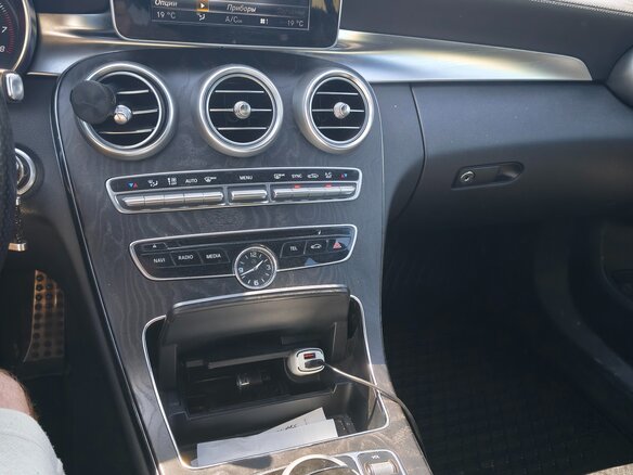 2014 Mercedes-Benz C-Класс 180 IV (W205), чёрный, 1980000 рублей - вид 10