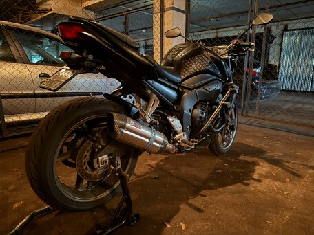 2011 Yamaha FZ1, чёрный, 550000 рублей, вид 3
