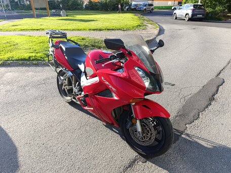 2001 Honda VFR 800, красный, 465000 рублей, вид 3