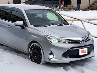 2018 Toyota Corolla Fielder XI (E160, E170) Рестайлинг 2, серебристый, 1450000 рублей, вид 3