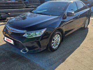 2015 Toyota Camry VII (XV50) Рестайлинг, серый, 1890000 рублей, вид 3