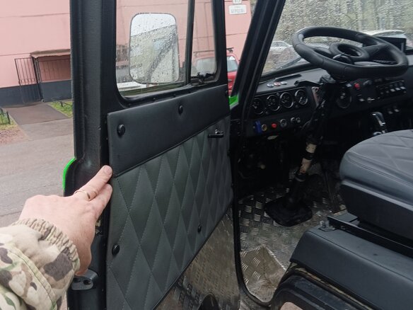 2005 УАЗ 3962, чёрный, 3500000 рублей - вид 10