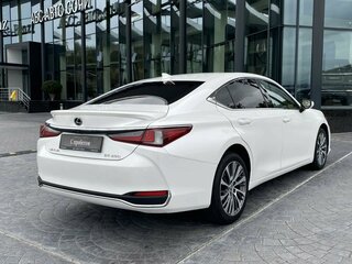 2020 Lexus ES 250 VII, белый, 3159000 рублей, вид 2