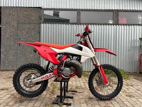 2023 Gas Gas MC, красный, 410000 рублей - вид 1